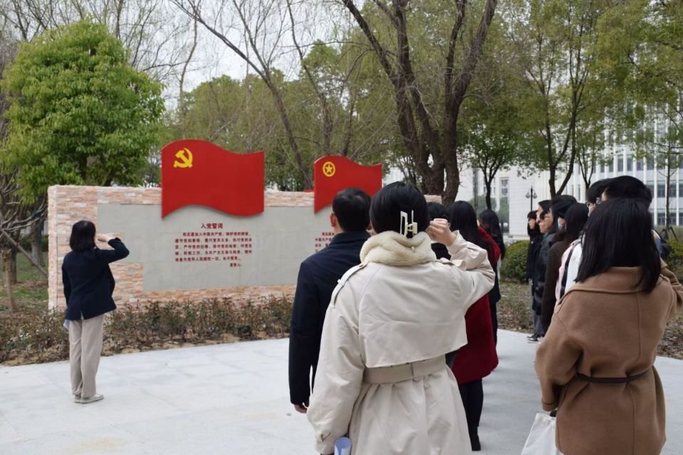 满堂彩mtc下载新人权益在金银湖校区