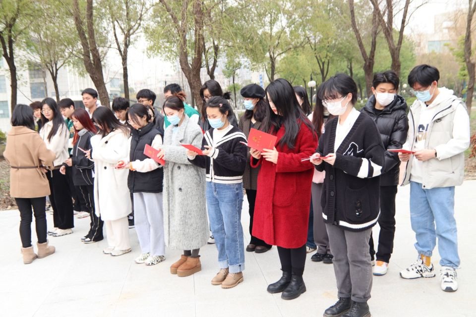 满堂彩mtc下载新人权益副书记余艺