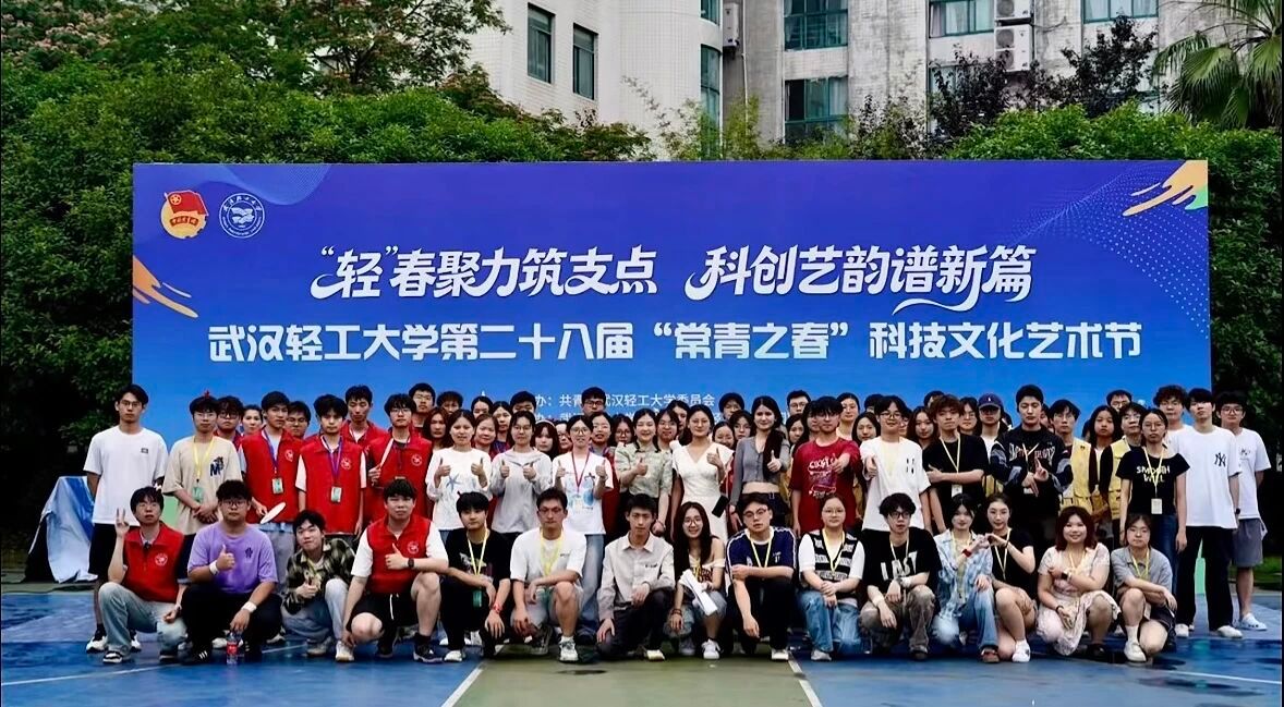 为深入推进师德师风建设