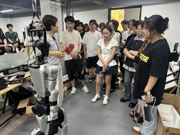 通过走进知名企业